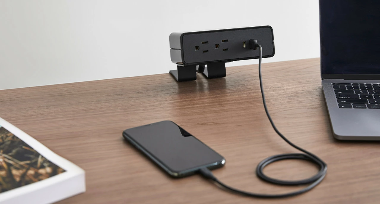 Humanscale NeatHub Clamp-On Or Under-Mount Power With USB