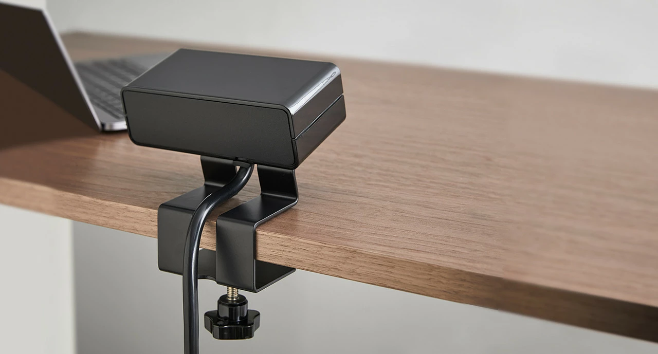 Humanscale NeatHub Clamp-On Or Under-Mount Power With USB - Image 2