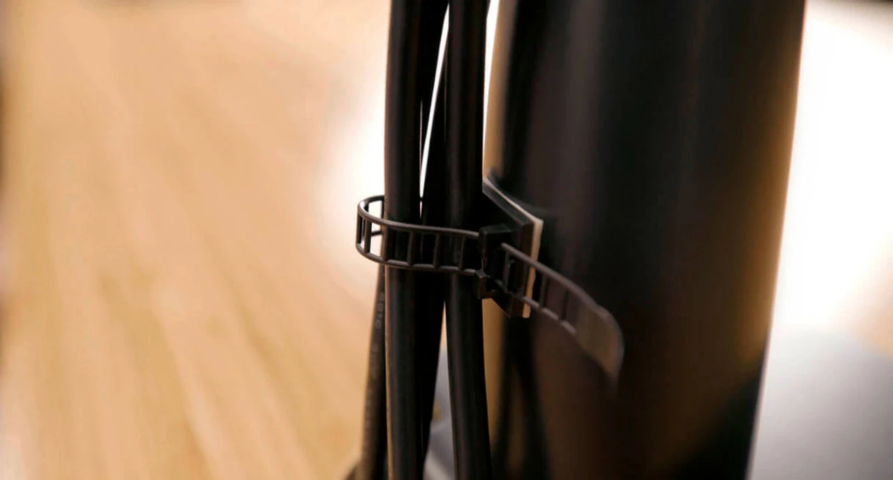 UPLIFT Adhesive Readjustable Cable Tie Mounts - Image 2