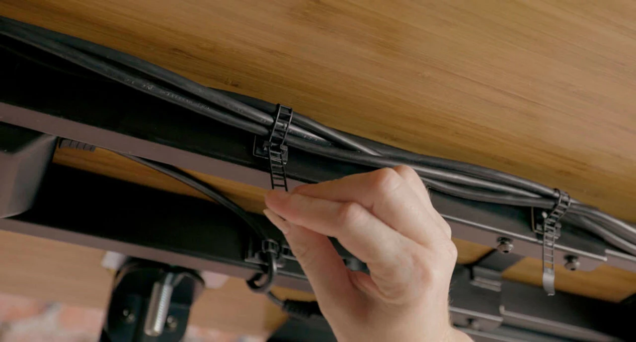 UPLIFT Adhesive Readjustable Cable Tie Mounts - Image 3